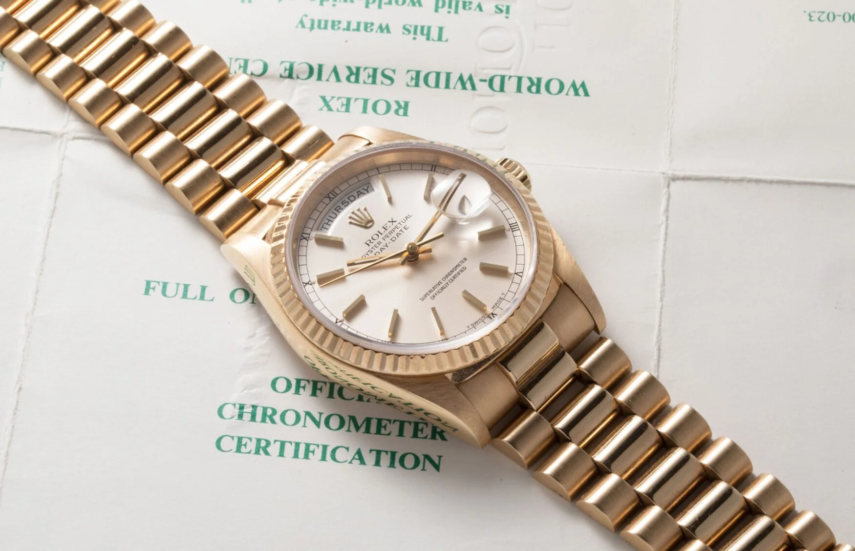 Luxury gold watches